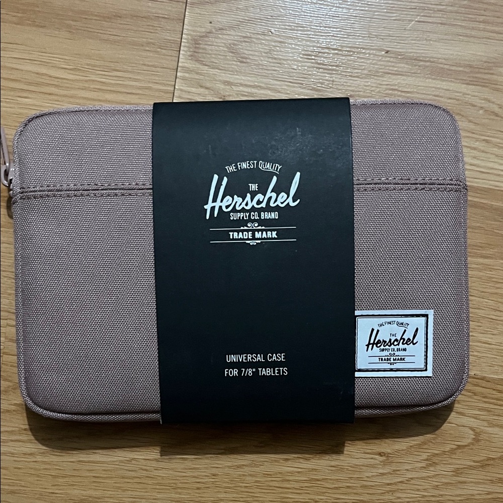 Herschel Supply Company Tablet Case - Tan